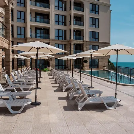 Cabacum Pleasure Beachfront - 50m To And Pool アパートホテル