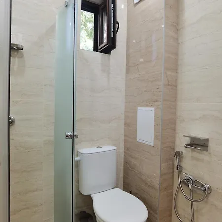 Hotel de apartamente Cabacum Pleasure Beachfront - 50m To And Pool Varna