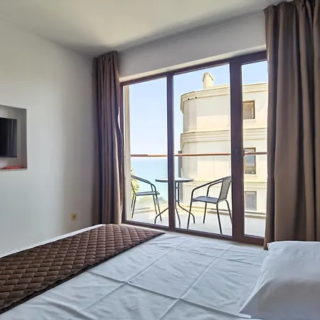 Cabacum Pleasure Beachfront *